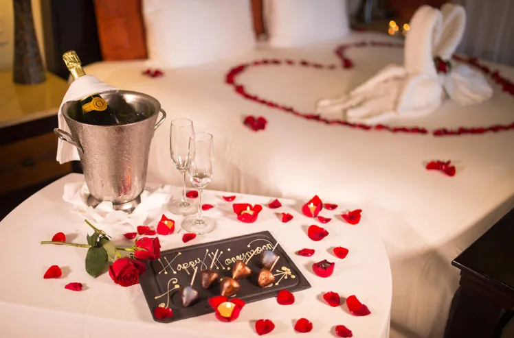 7116 honeymoon couple spa