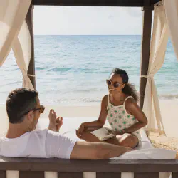 /img/7197-playa-del-carmen-resort-pool.webp