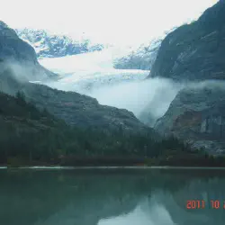 /img/7288-budget-honeymoon-travel.webp